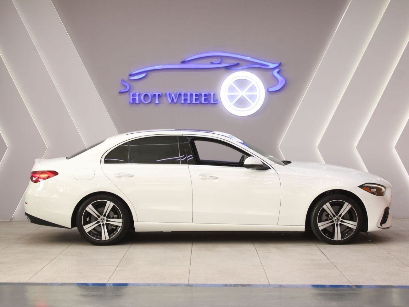 Mercedes-Benz C 300 - 2022, V4 | with Warranty