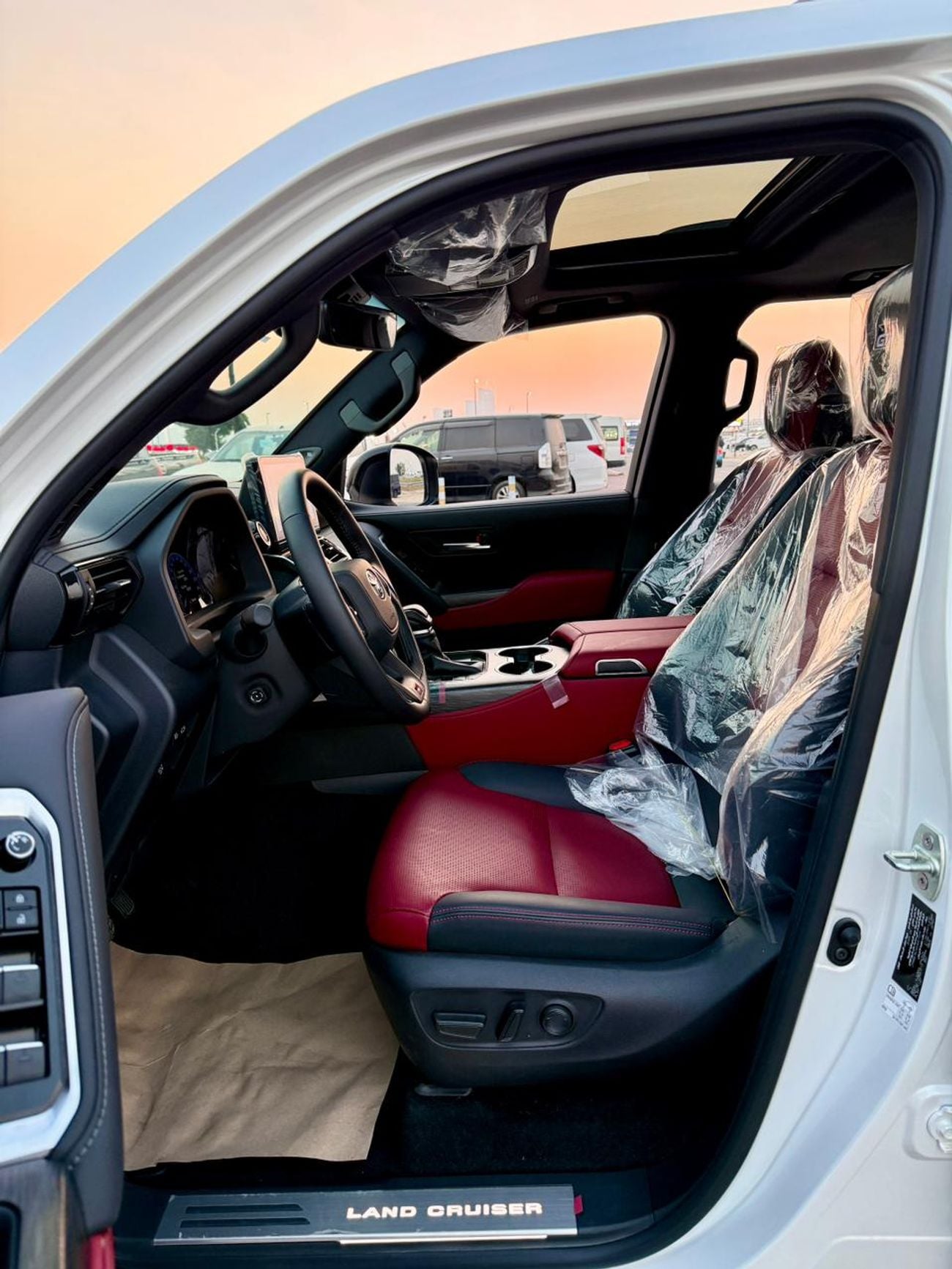 تويوتا لاند كروزر Toyota Land Cruiser GR Sport 3.5L 2025 White