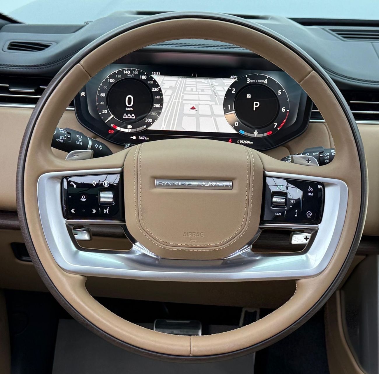 لاند روفر رينج روفر  2024 Range Rover Vogue HSE, 2029 RR Warranty + Service Pack, Very Low Km, Fully Loaded, GCC