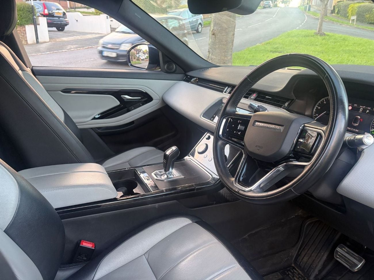 لاند روفر رانج روفر إيفوك -