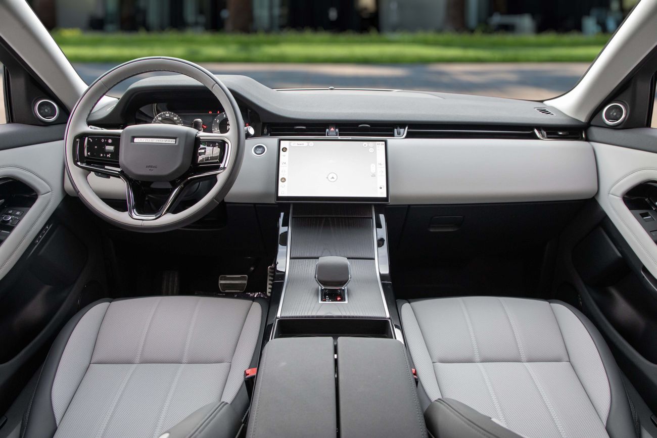 لاند روفر رانج روفر إيفوك Evoque SE P250 R-Dynamic | 3,721 P.M | 0% Downpayment | EVOQUE SE P250 R DYNAMIC!