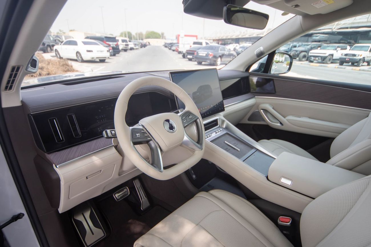 Denza N9 Premium Denza N9 Prestige 2025