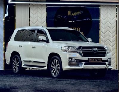 تويوتا لاند كروزر VXR