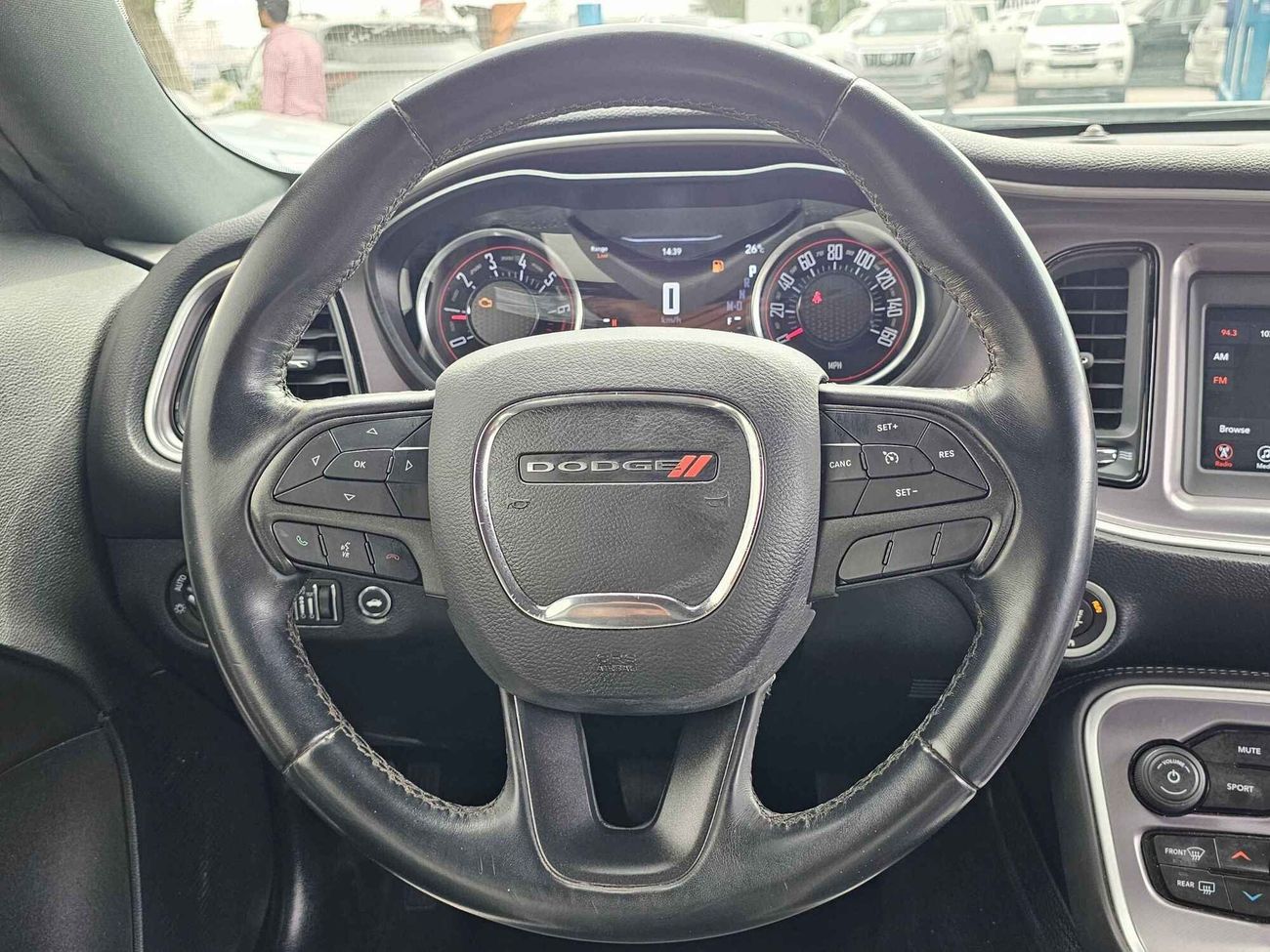 Dodge Challenger SXT V6/ ORG AIRBAG/ WIDE BODY KIT/ CUSTOM EXHAUST/ DVD/ LEATER/ ELECTRIC SEAT/ 806 Monthly/LOT#69514