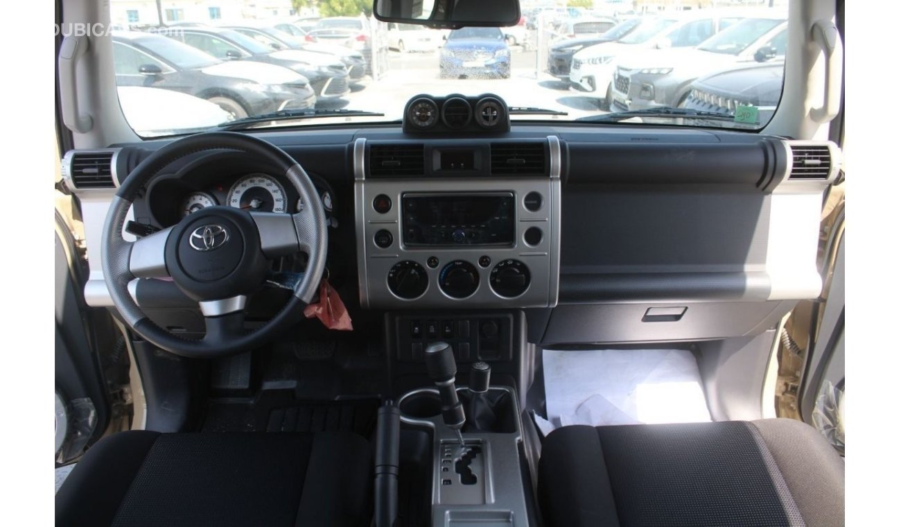 Toyota FJ Cruiser 2023 TOYOTA FJ CRUISER, 4.0L, 4WD, PETROL