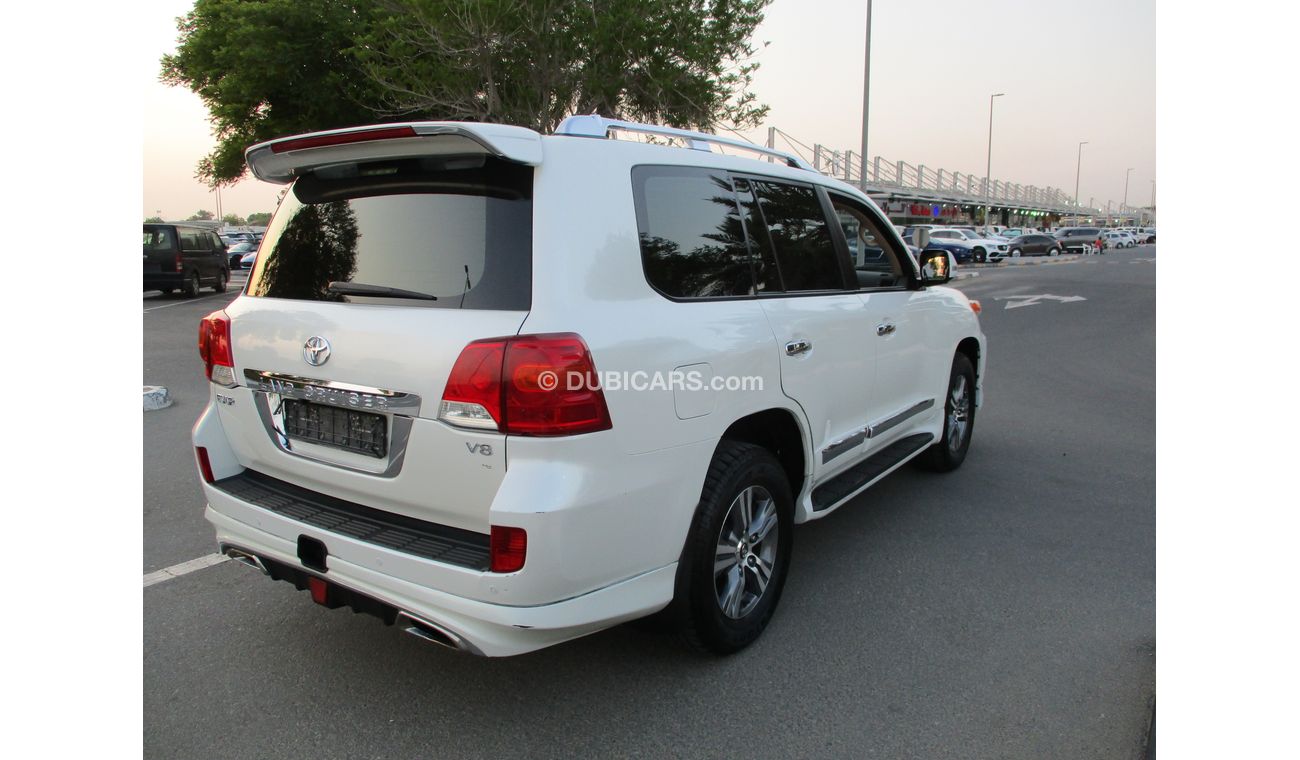 Toyota Land Cruiser EXR V8 MODEL 2014 GULF SPACE