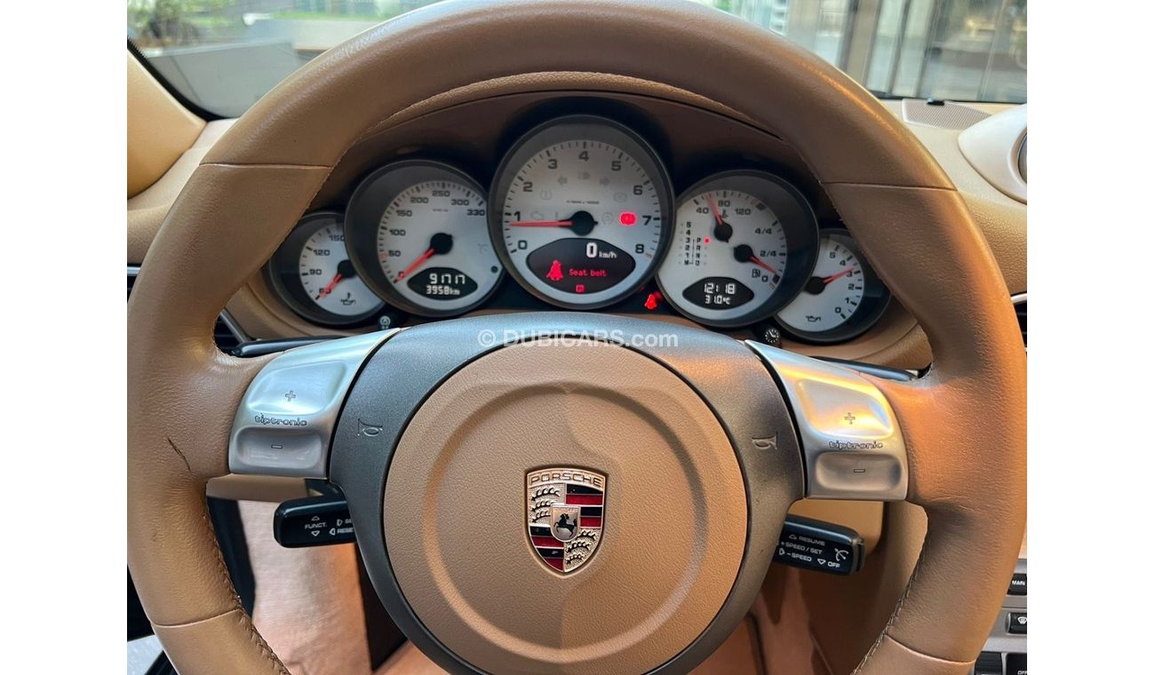 Porsche Carrera GT Porsche Carrera 4S Cabriolet.GCC