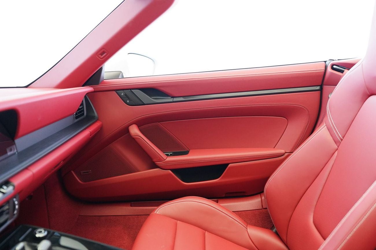 Porsche 911 CARRERA GTS CABRIOLET