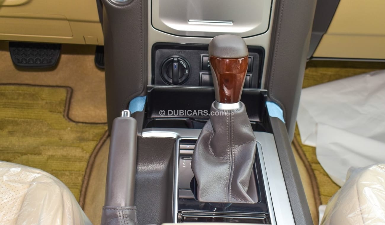 تويوتا برادو VXR 4.0 L V6