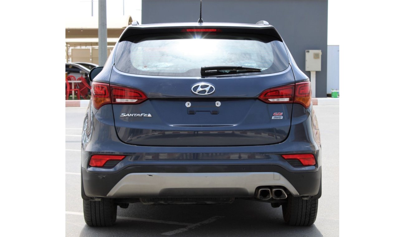 Hyundai Santa Fe Hyundai Santa Fe 2017 GCC in excellent condition, panorama without accidents, very clean from inside