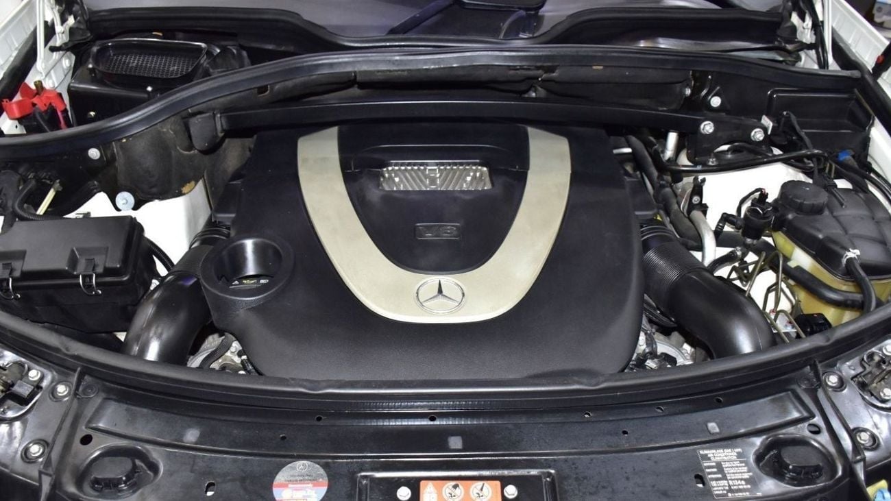 مرسيدس بنز GL 500 EXCELLENT DEAL for our Mercedes Benz GL500 4Matic ( 2009 Model ) in White Color GCC Specs