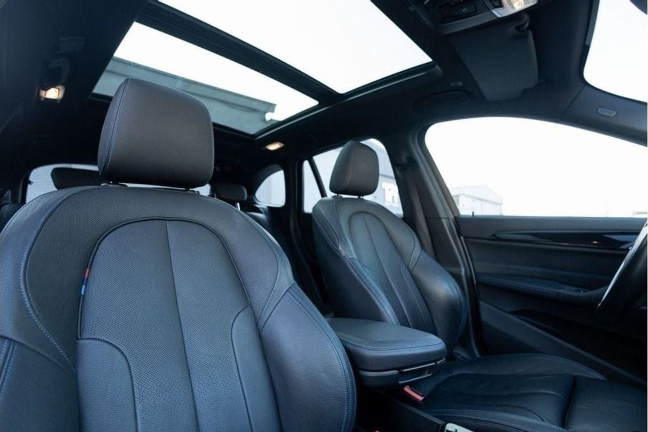 بي أم دبليو X1 xDrive 25i M Sport 2.0L BMW X1 xDrive25i M-Sport 2018 GCC under Agency Warranty with Flexible Down-P