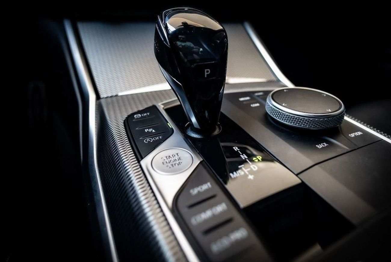 BMW 330i M Sport 2.0L (255 HP) BMW 330i M-Sport 2020 GCC under Agency Warranty and Service Contract with Flex