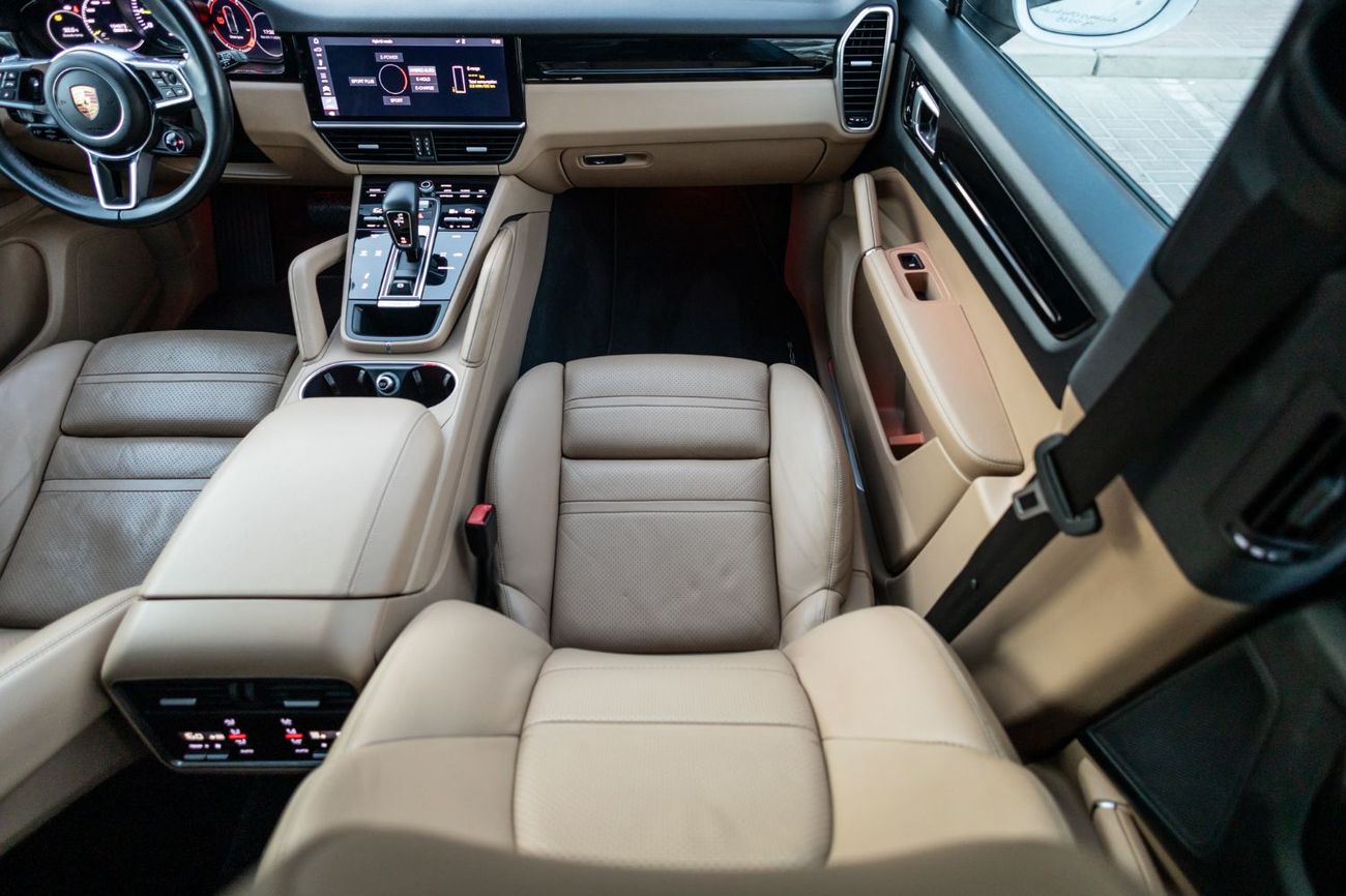 Porsche Cayenne E-Hybrid 3.0L (355 HP)