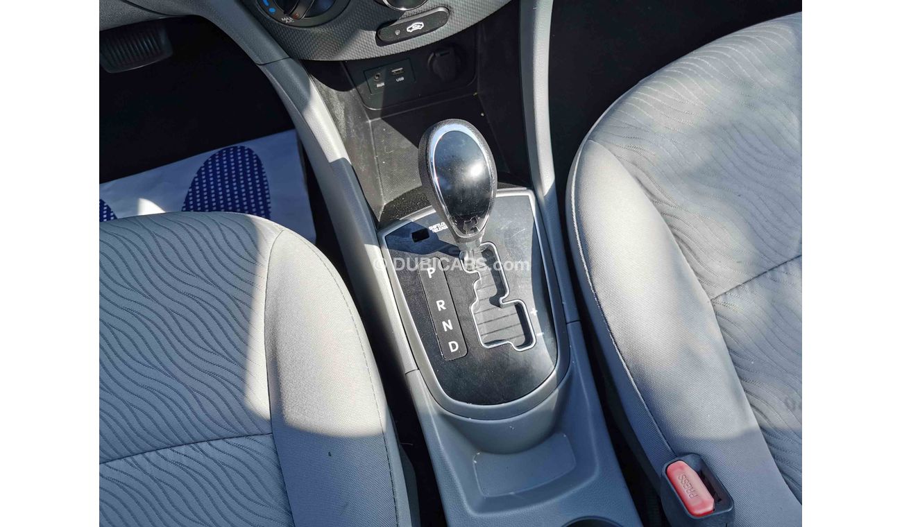 Hyundai Accent 1.6L, 16" Rims, Active ECO Control, Headlight Lightening Knob, LED Headlights, Bluetooth (LOT # 625)