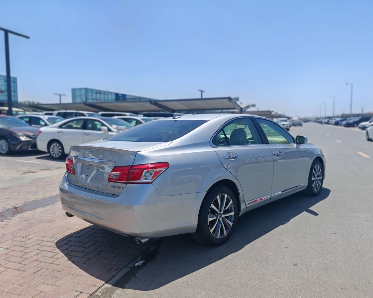 لكزس ES 350 BASE
