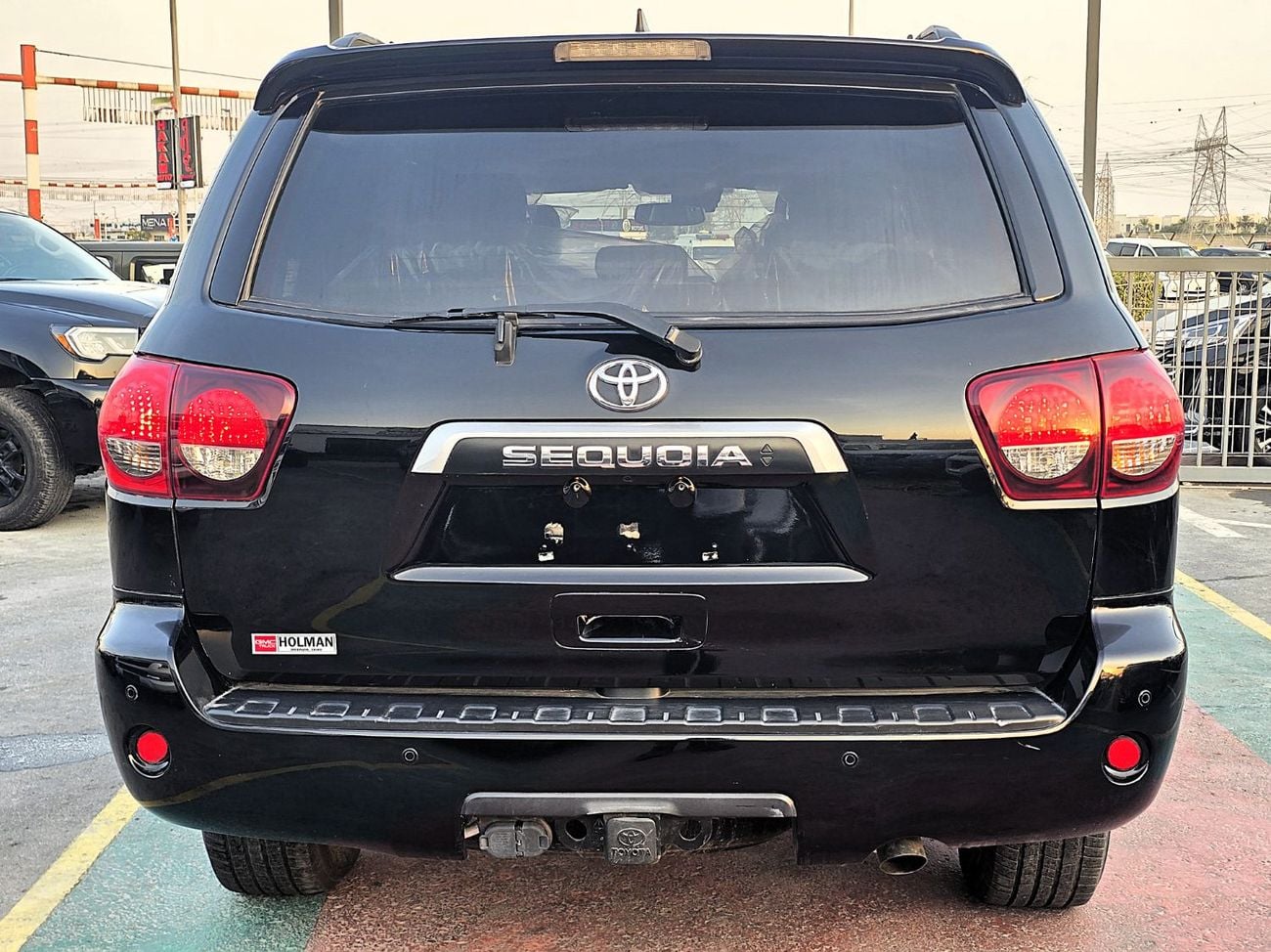 Toyota Sequoia SR5 (NON GCC) Used Toyota Sequoia 5.7L A/T V8 AWD USA Speces Black Color 2020 Model