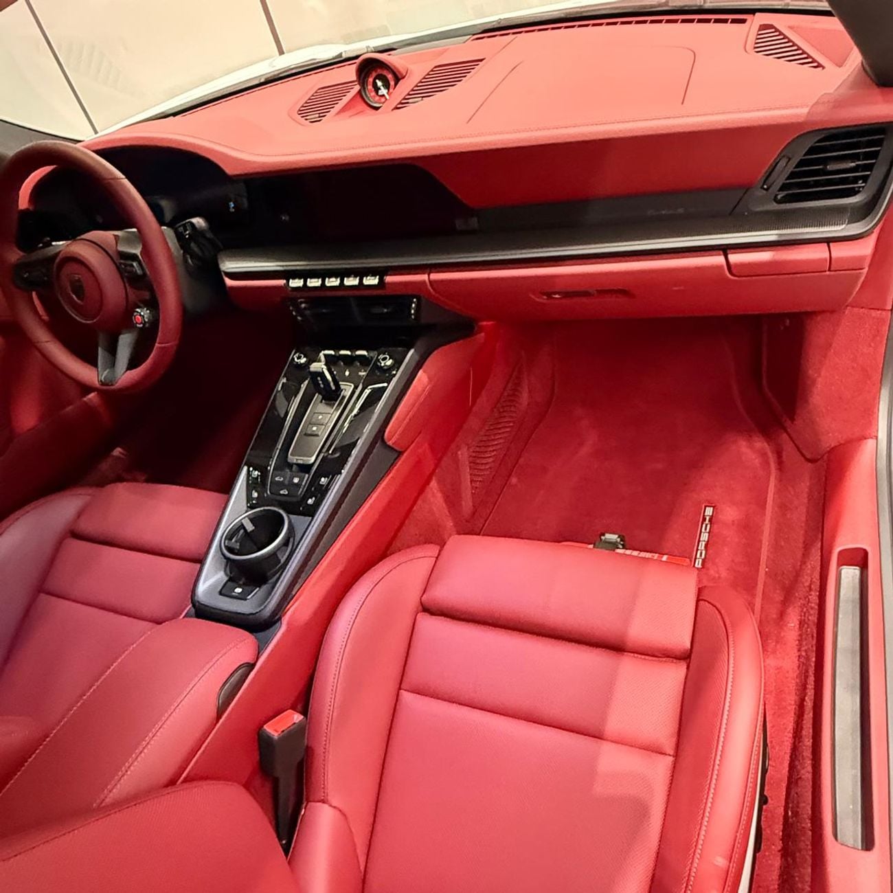 Porsche 911 TURBO S Hybrid GCC