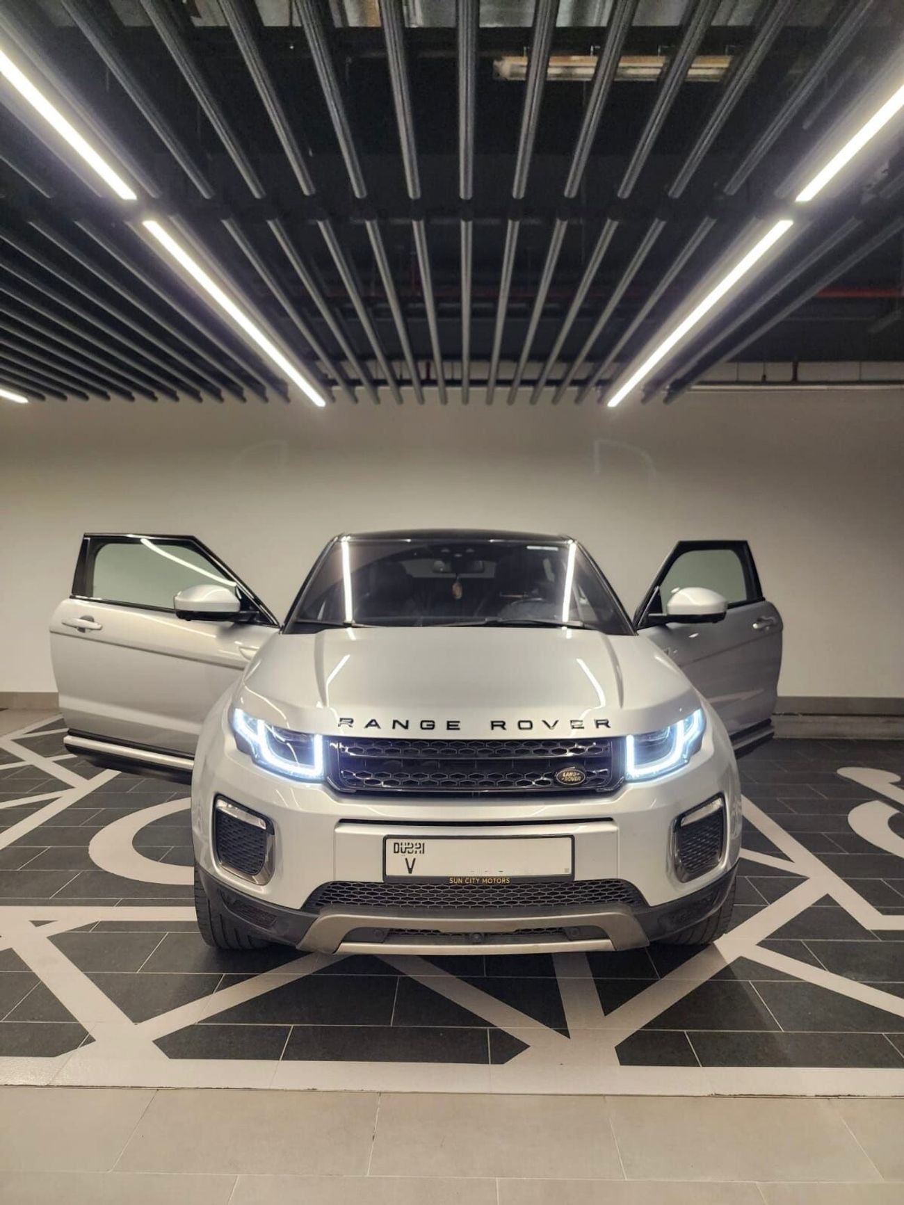 Land Rover Range Rover Evoque Dynamic 2.0L (3 Door)