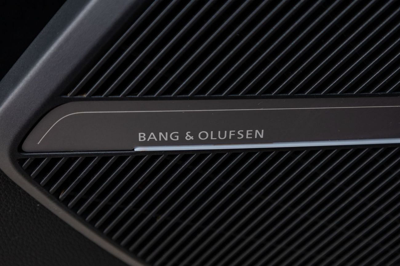 Audi SQ5 TFSI quattro 3.0L  TFSI quattro 3.0L