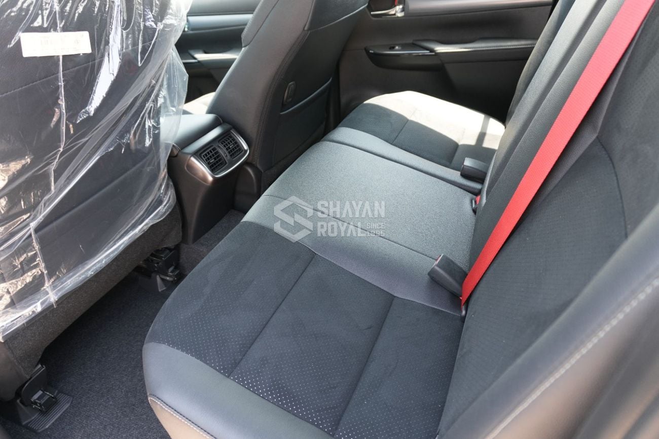 تويوتا هيلوكس GR SPORT 2.8L 4CYL DIESEL DC AT 4WD 2026MY