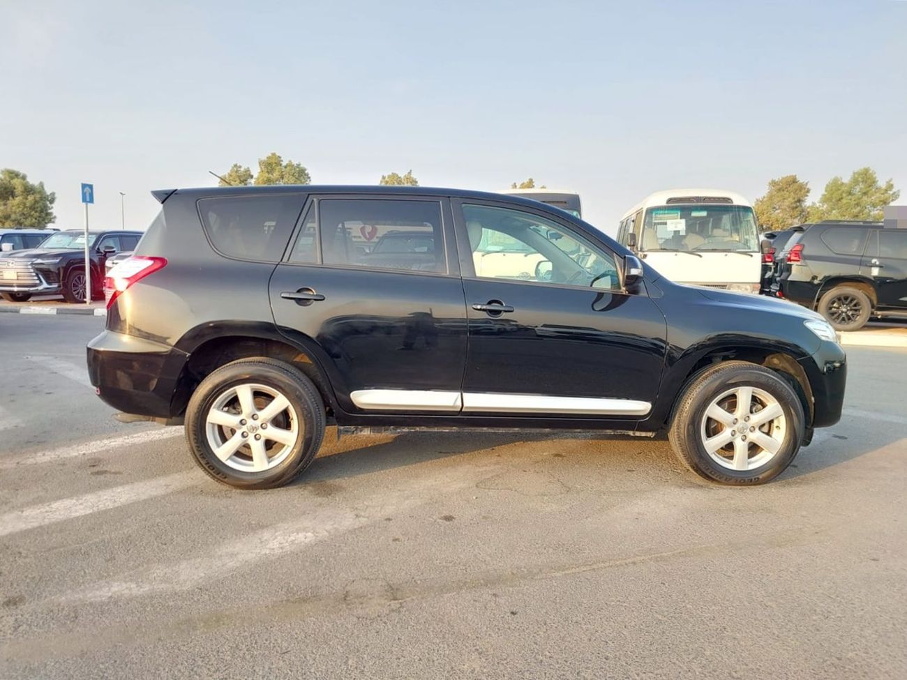 تويوتا فانجارد TOYOTA VANGUARD SUV RHD 2009 MODEL 2.4 L PETROL AUTOMATIC(PM38618)