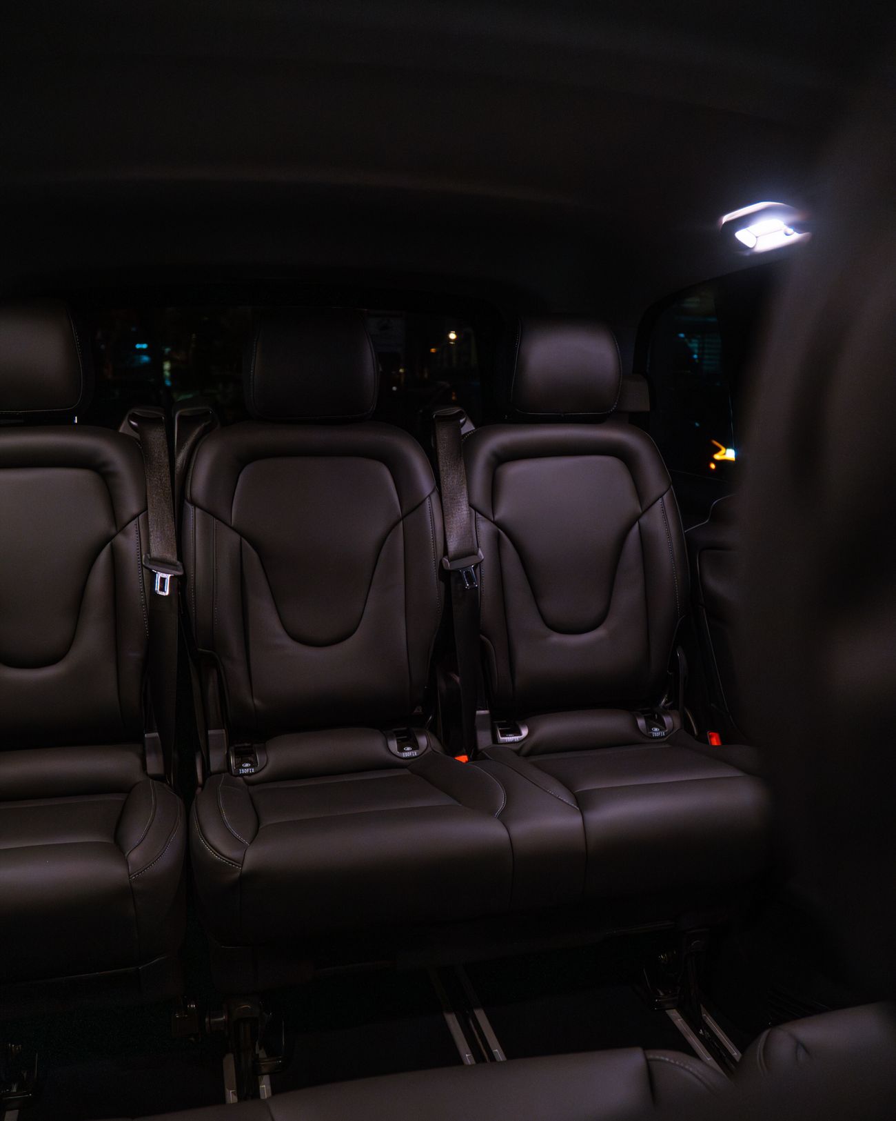 مرسيدس بنز V 250 Std 2.1L