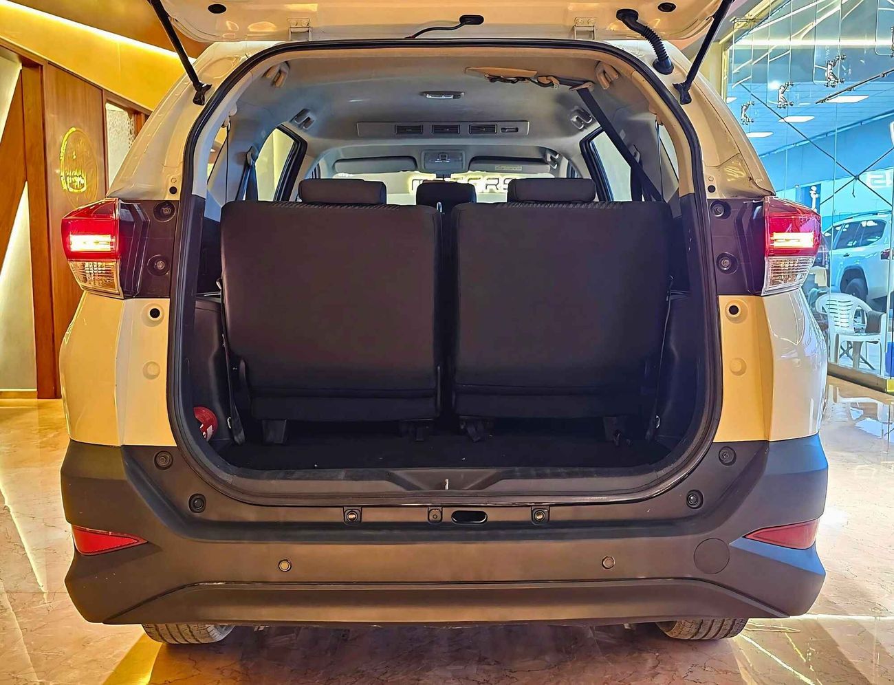 Toyota Rush EX GCC/ 7 SEATS/ LOW MILEAGE/ LOT# 13216