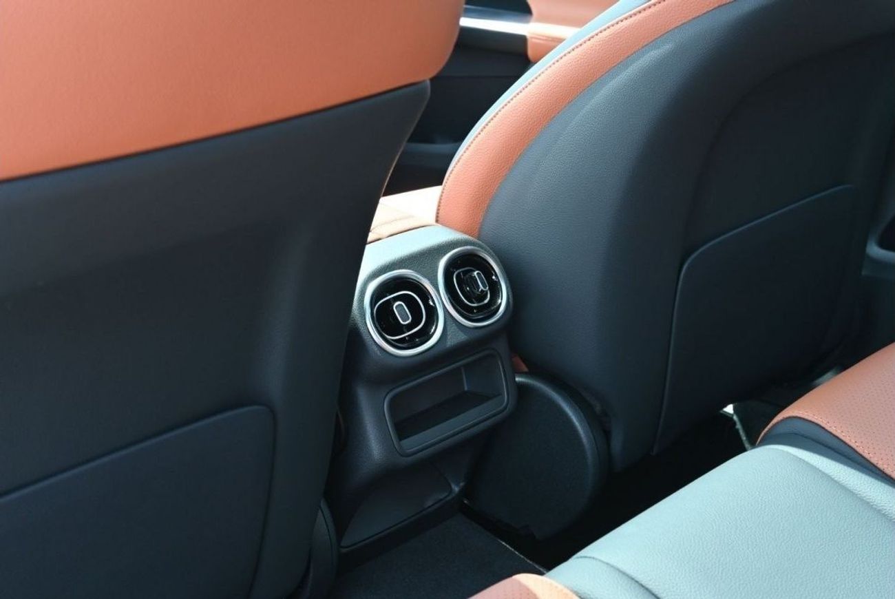 Mercedes-Benz GLC 200 Mercedes-Benz GLC 200 4Matic 2.0L 4WD, SUV, Model 2024 Color White