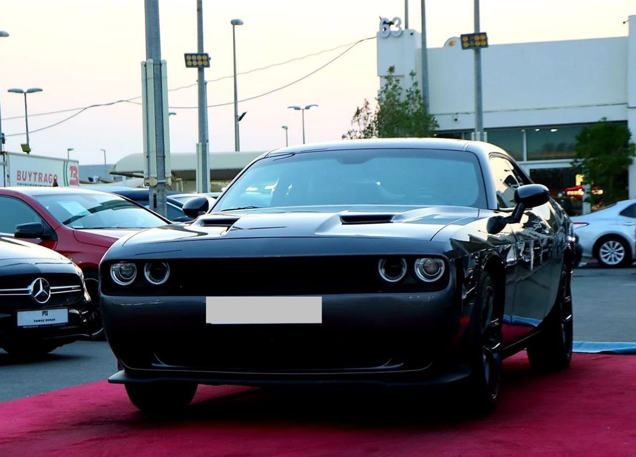 Dodge Challenger Dodge Challenger SXT / 2023 / USA / v6 / Only 5,000mi