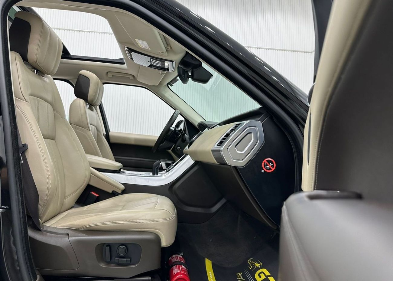 Land Rover Range Rover Sport 2019 Range Rover Sport HSE V6, Dec 2024 Range Rover Warranty, Full Options, GCC