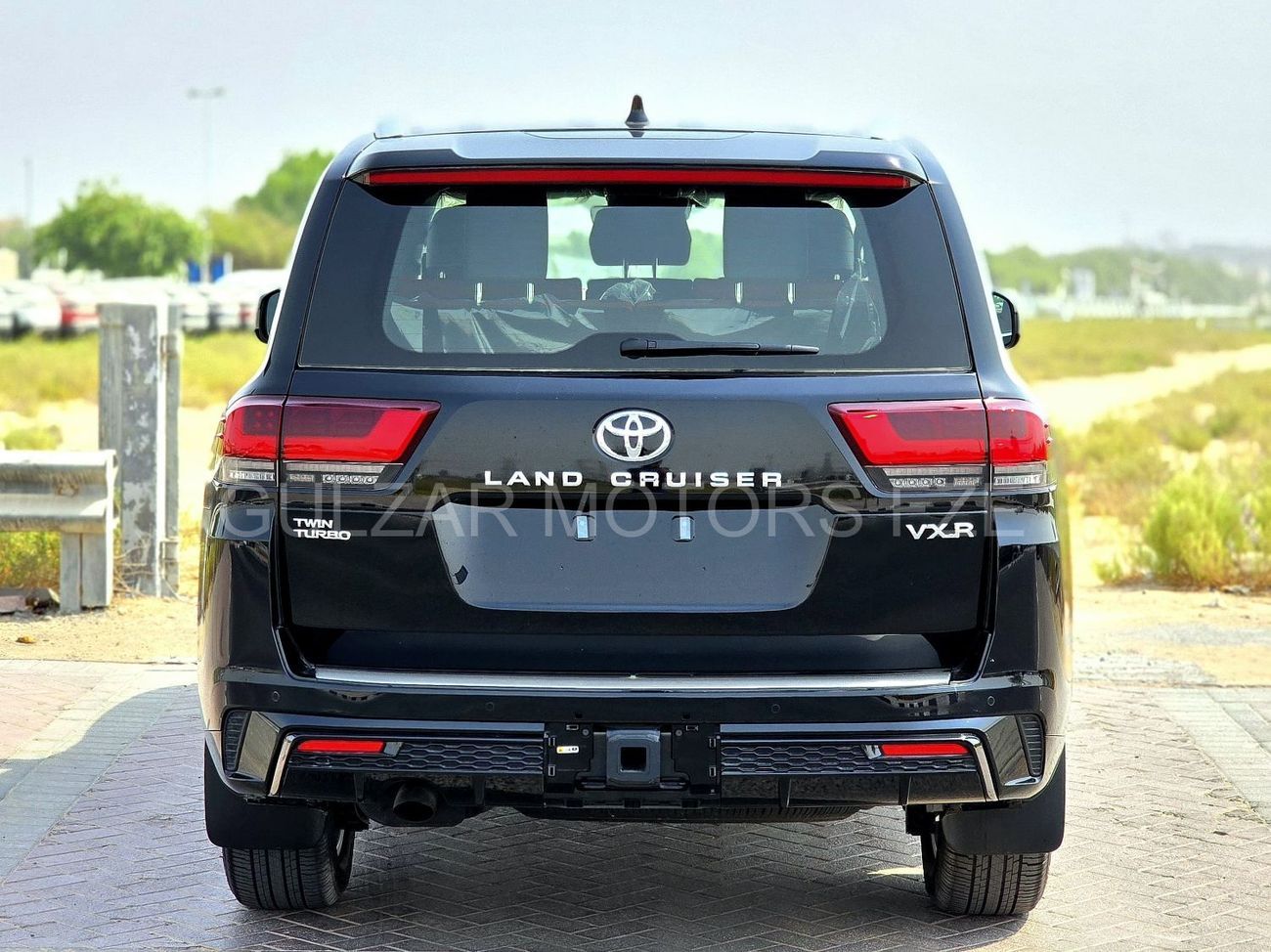 تويوتا لاند كروزر TOYOTA LC300 PETROL 3.5L VXR - Z - RADAR - FULLY LOADED - 2025 MODEL - BLACK INSIDE BLACK/RED - OMAN