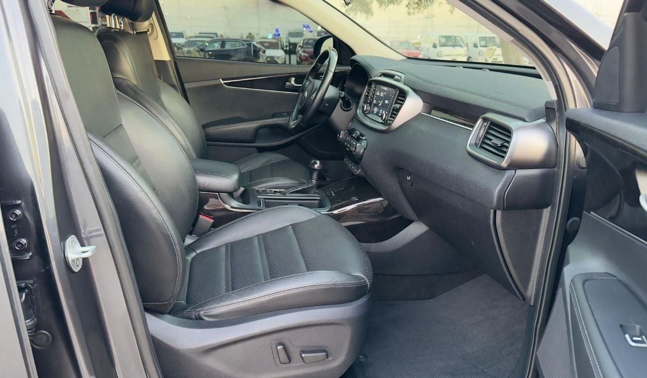 Kia Sorento PREMIUM CONDITION | LHD | 2.0L DIESEL ENGINE | 2015 | ELECTRIC AND MEMORY SEAT