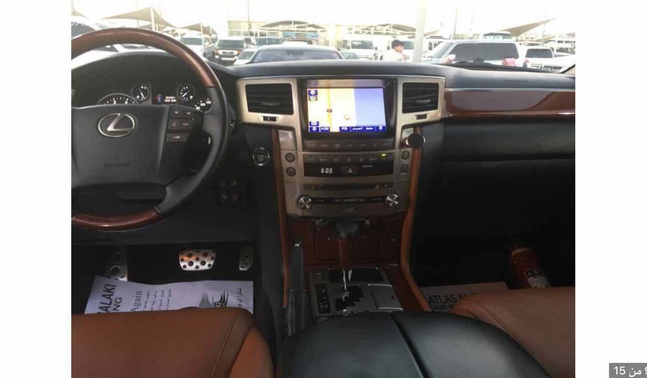 Lexus LX570