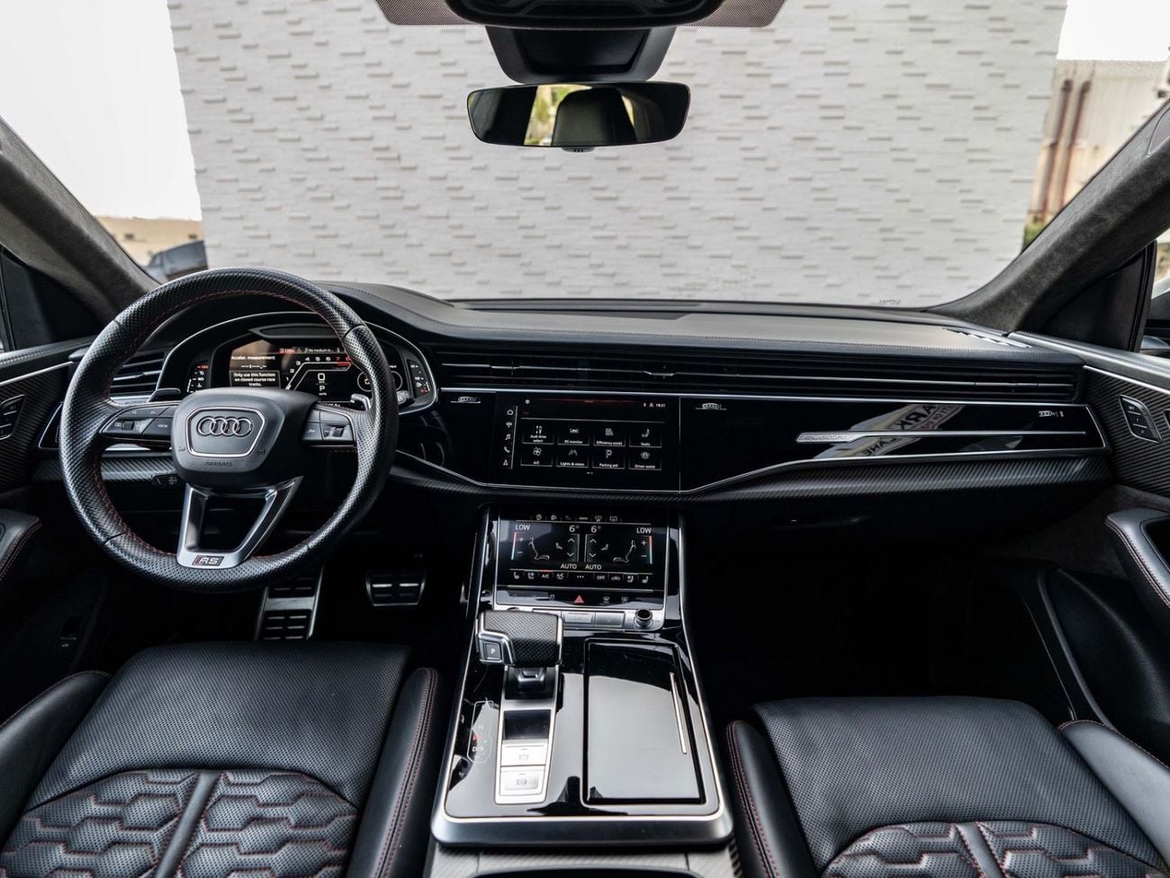 Audi RSQ8