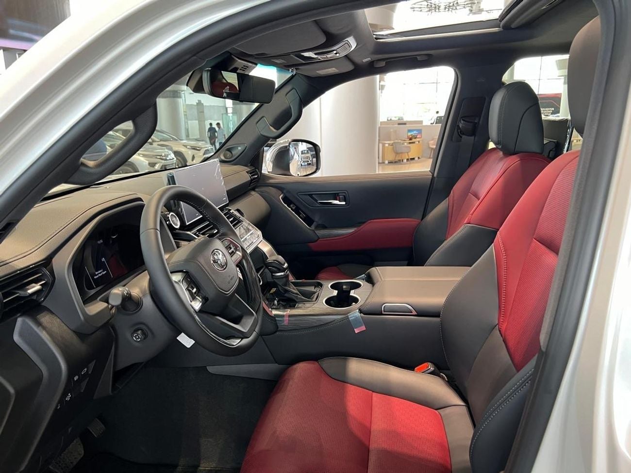 تويوتا لاند كروزر VXR