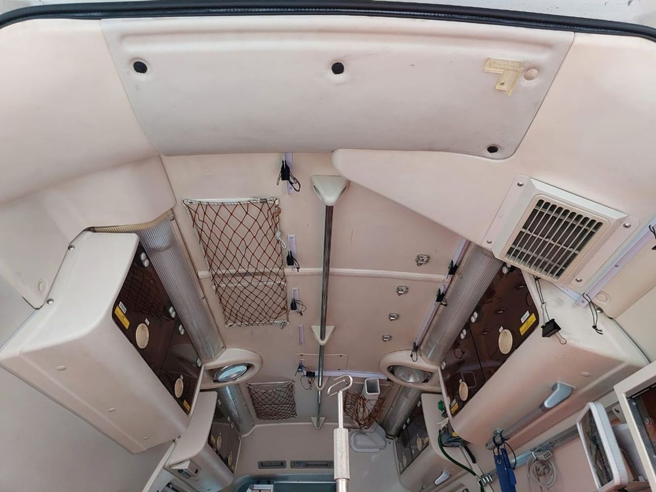 Toyota Hiace TOYOTA HIACE VAN AMBULANCE RHD 2012 MODEL 2.7 L PETROL AUTOMATIC(PM11200)