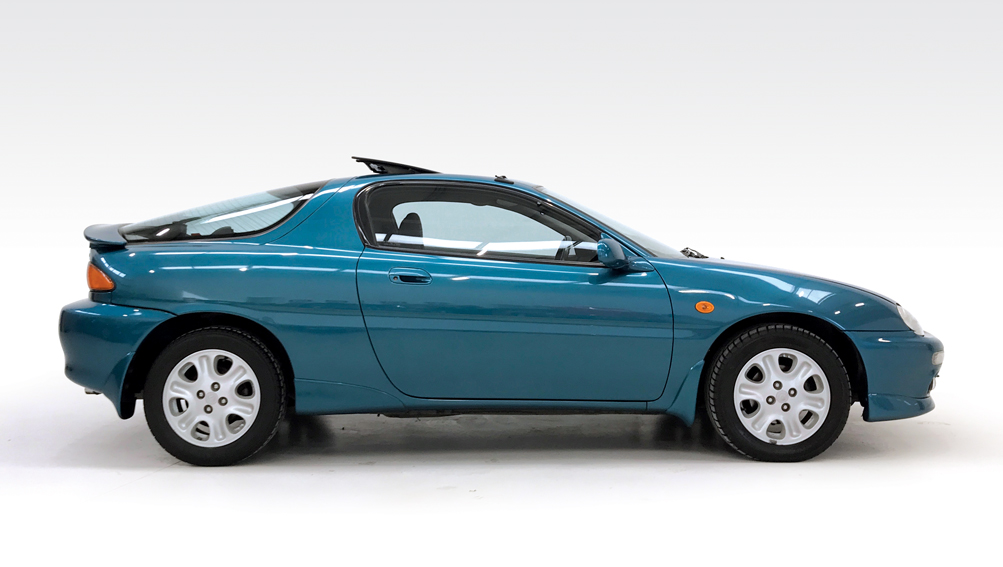 Mazda MX-3 exterior - Side Profile