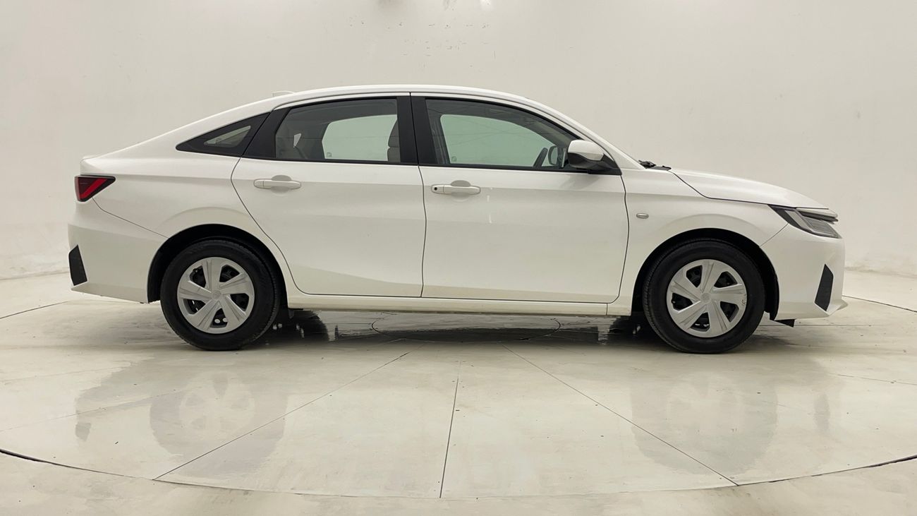 تويوتا يارس E 1.5 | بدون دفعة مقدمة | اختبار القيادة في المنزل