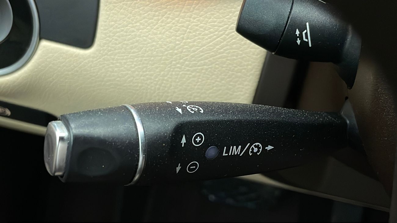 Mercedes-Benz GLE 400 STD AMG ALLOY 3 | Under Warranty | Inspected on 150+ parameters