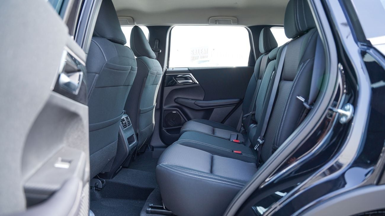 ميتسوبيشي آوتلاندر جديد كلياً 2026 Mitsubishi Outlander High Line (G10) 2.5L 7-ركاب SUV مواصفات الخليج