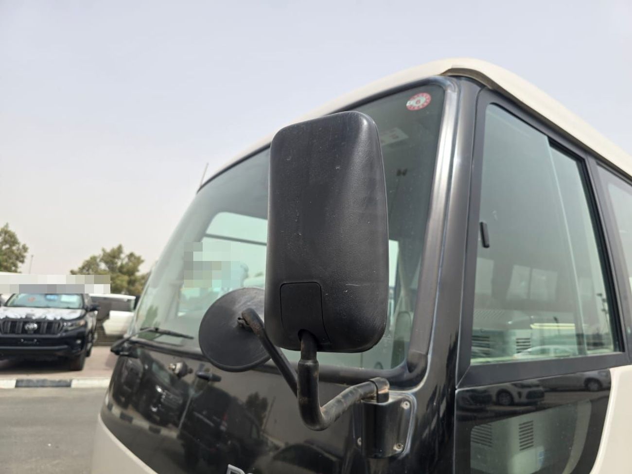 Mitsubishi Rosa MITSUBISHI ROSA BUS RHD 2002 MODEL 4.9 L DIESEL AUTOMATIC(PM00081)