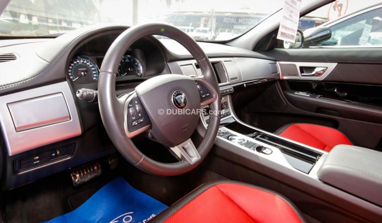 Jaguar XF Premium Luxury