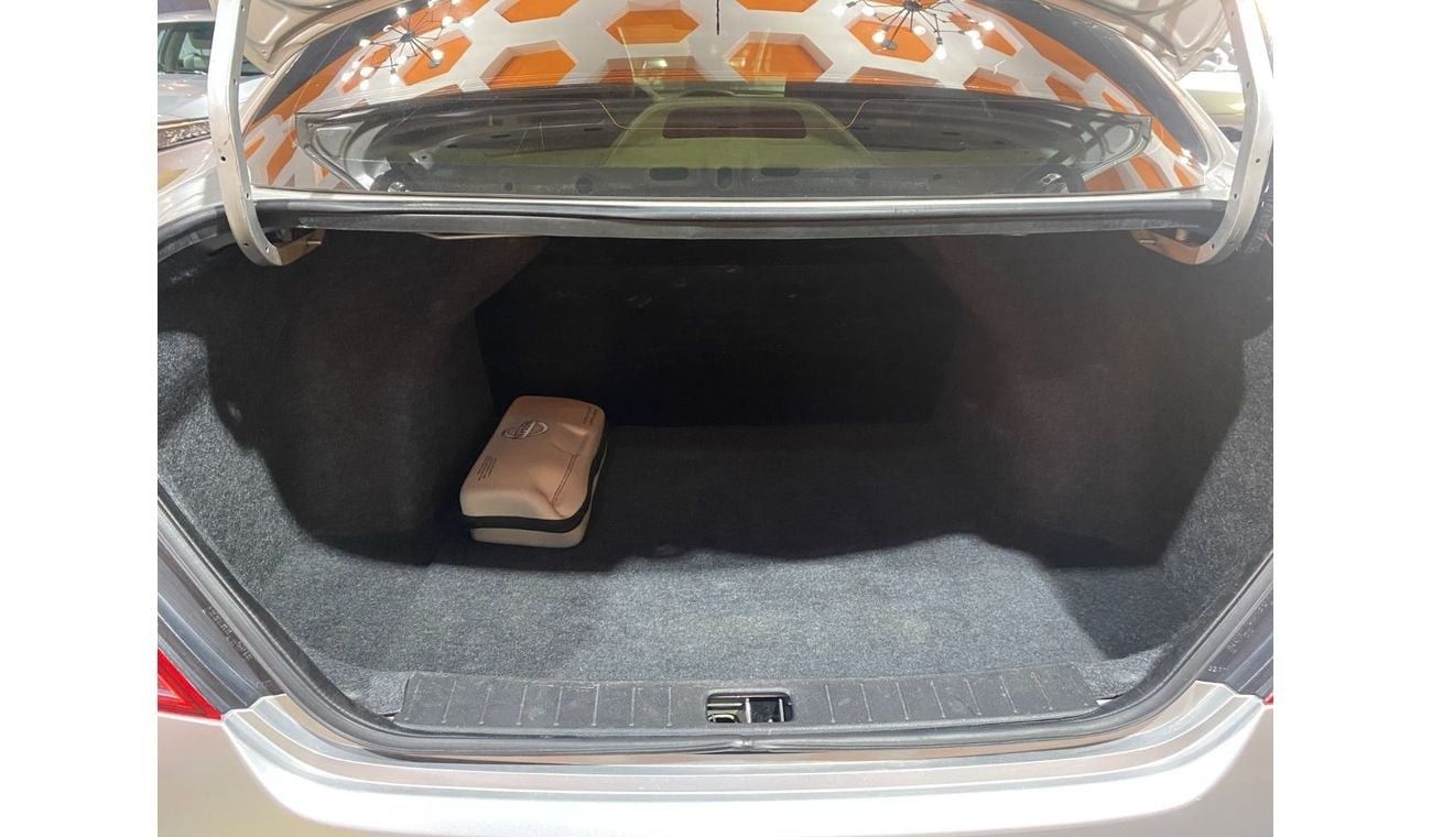 Nissan Sunny SV 1.6L