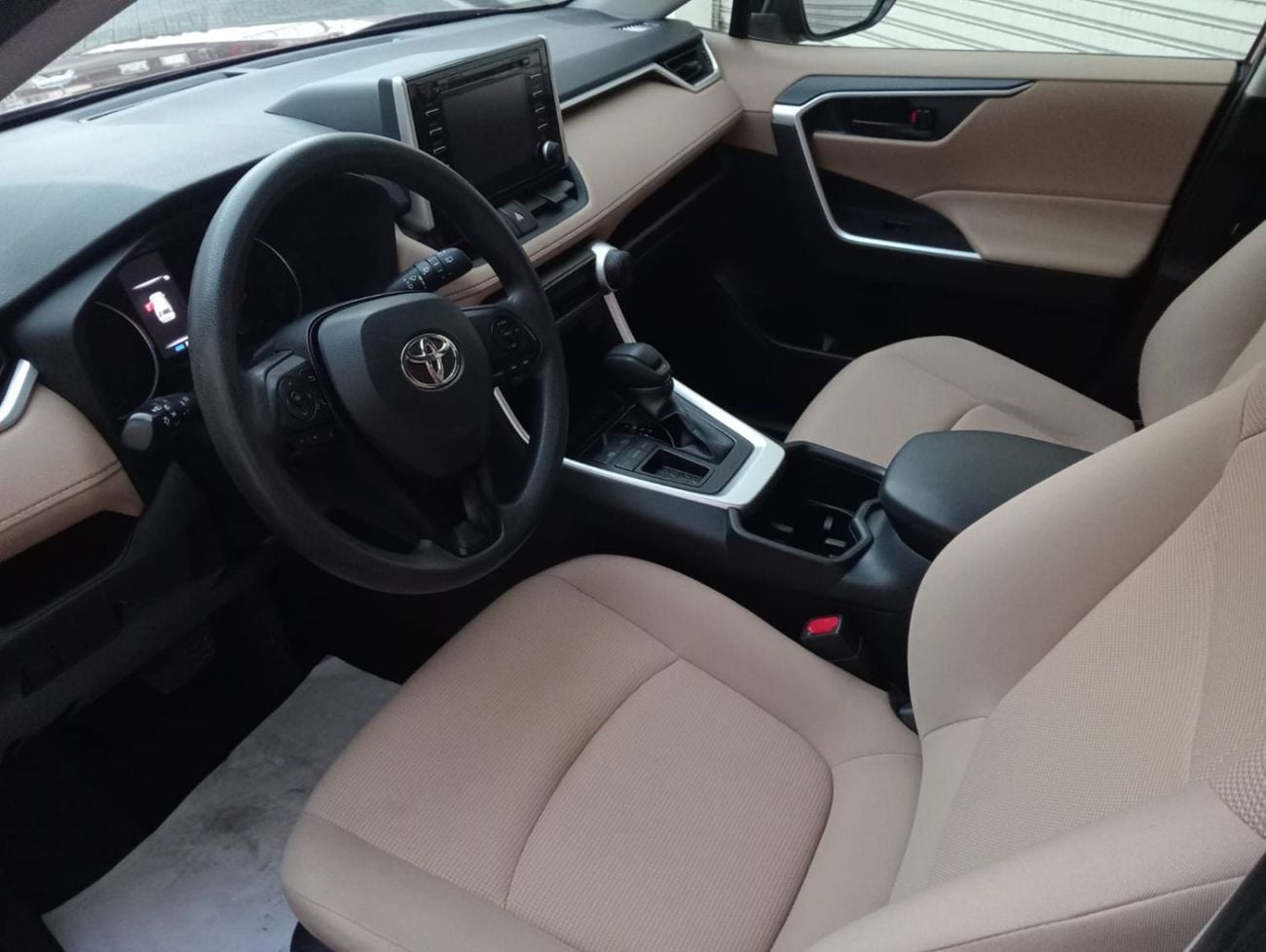 تويوتا راف ٤