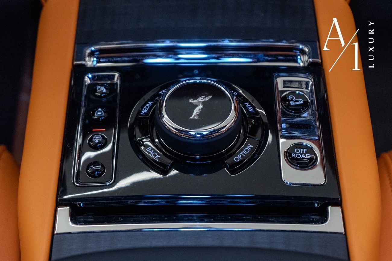 Rolls-Royce Cullinan 2025 Rolls Royce Cullinan V12, Like Brand New, Delivery kms, Fully Loaded, Japanese Spec