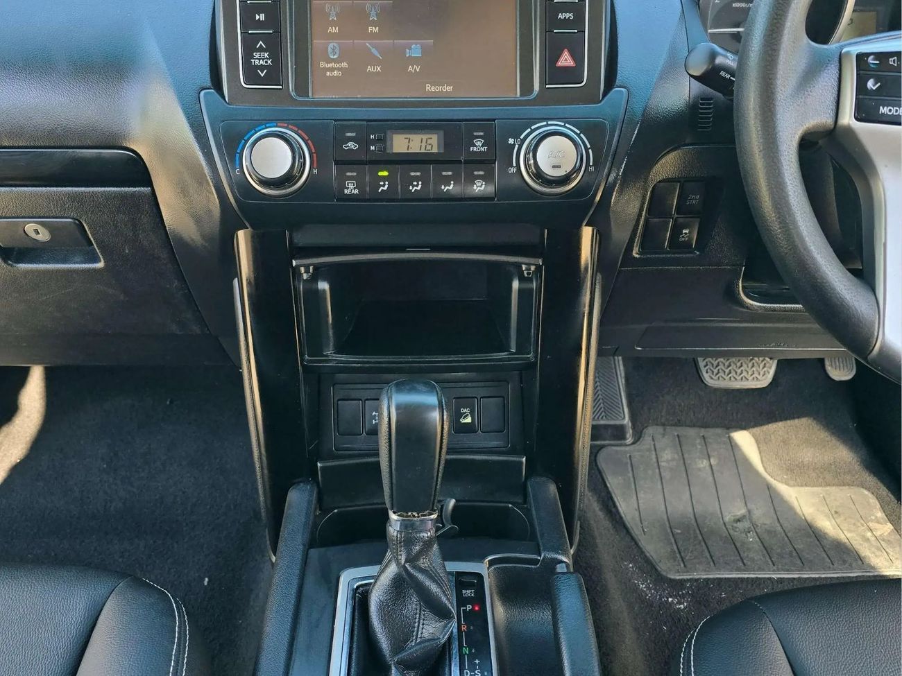 تويوتا برادو 4x4 Diesel Right Hand Drive (Export Only)