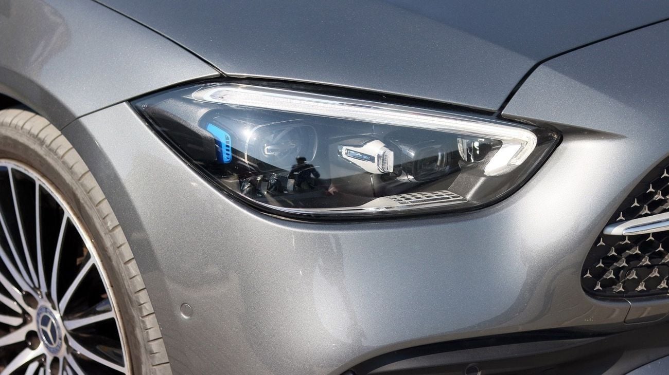 مرسيدس بنز C 200 L Premium 2.0L | Complete Service History | Zero Downpayment Support