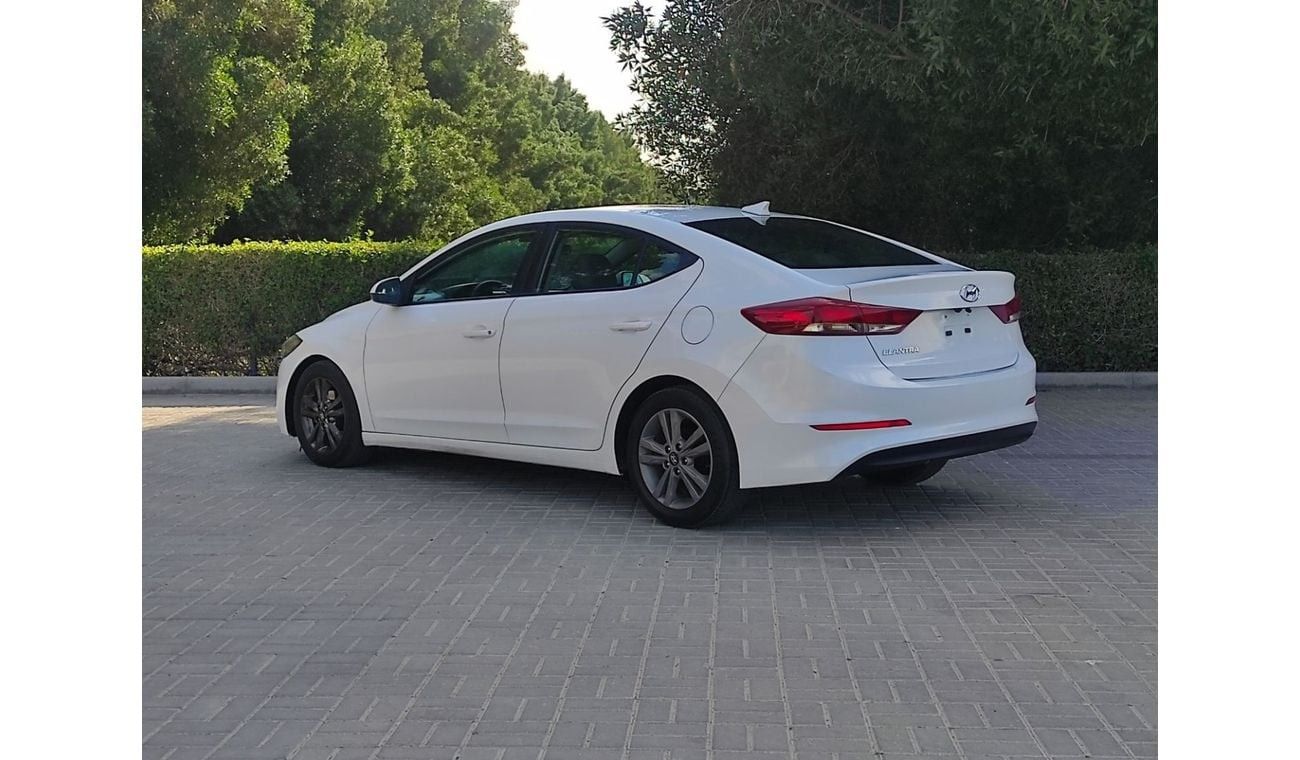 هيونداي إلانترا Standard 2.0L Hyundai Elantra 2017 2.0 usa full automatic