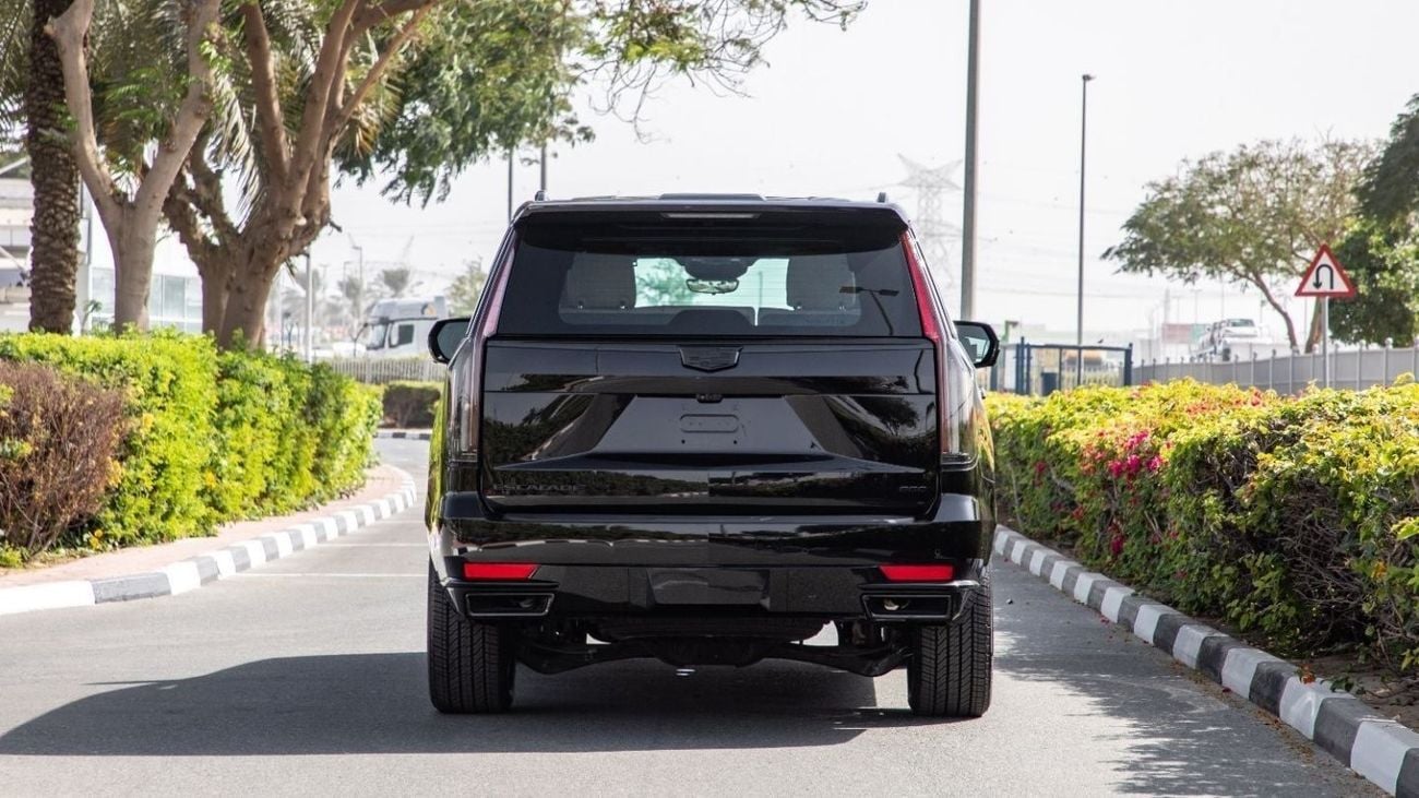 Cadillac Escalade Sport 4WD + TV BLACK EDITION/GCC/3 years warranty. For Local Registration +10%